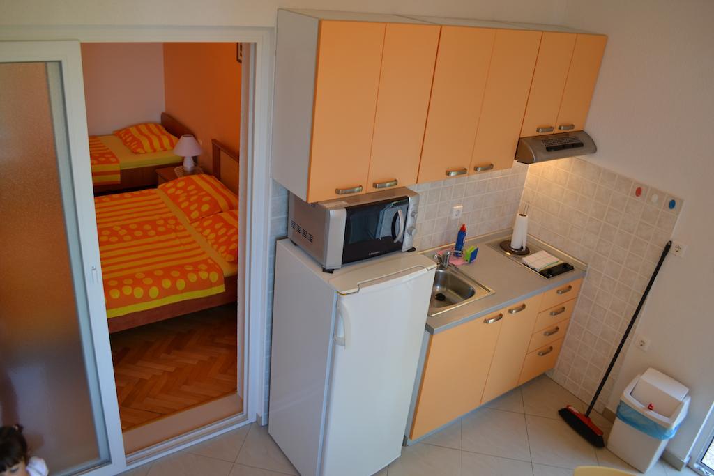 Apartments Karlo Omis Phòng bức ảnh