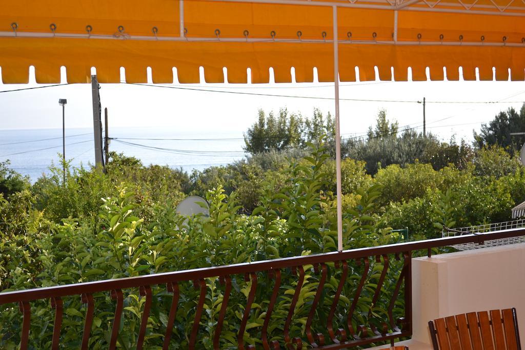 Apartments Karlo Omis Phòng bức ảnh