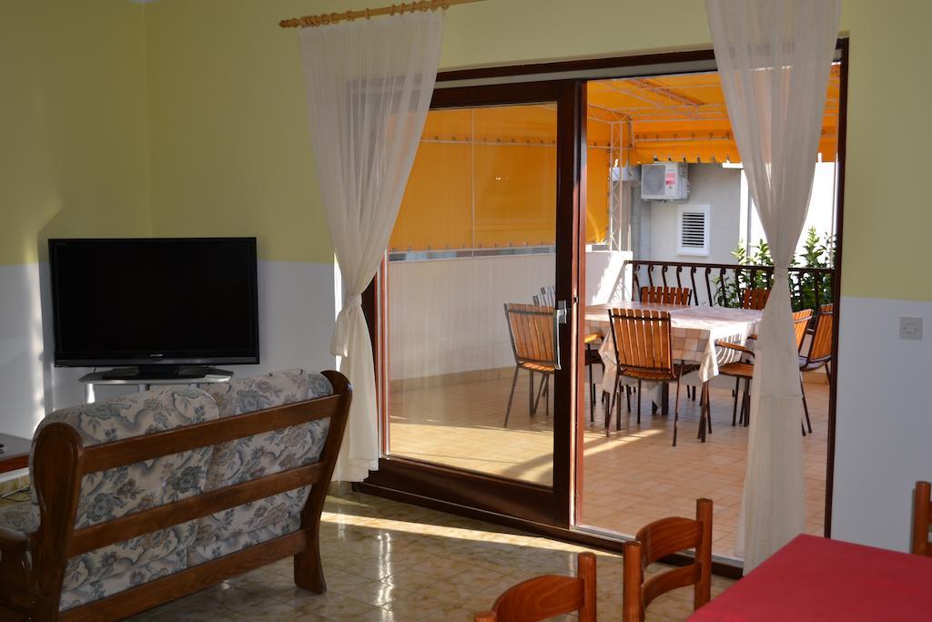 Apartments Karlo Omis Ngoại thất bức ảnh